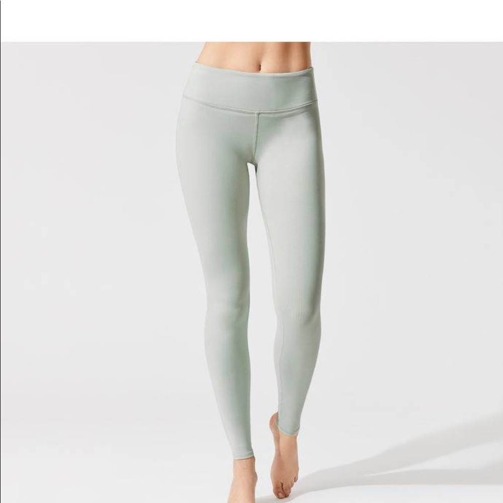 Alo yoga airbrush leggings